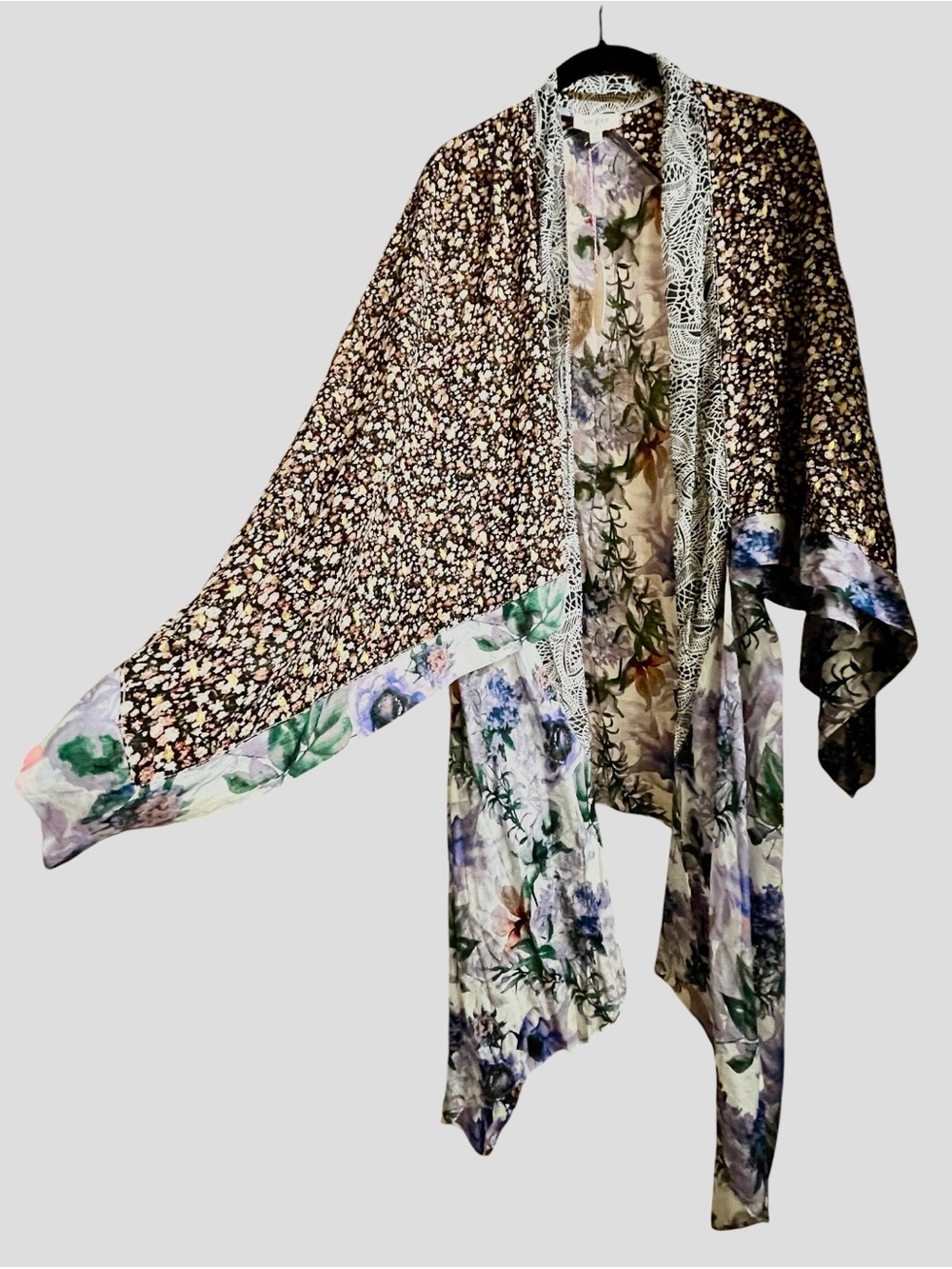 NWT Umgee Floral Mixed-Print Kimono Wrap - Open Sleeves and Ling Drape Size S/M